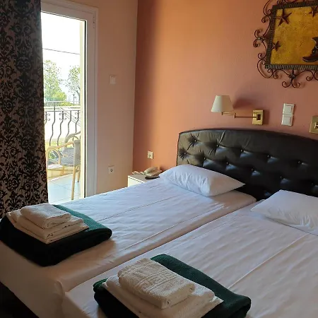 Plaza Hotel 3*