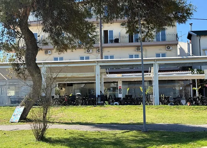 Plaza 2* هانيوتي
